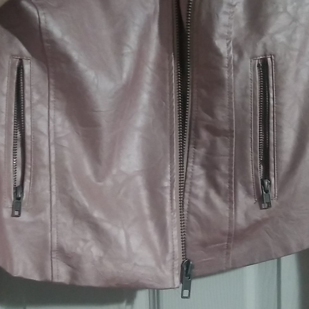 Jacket - Picture 4 of 4